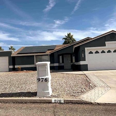 Spacious Getaway! Pool, Spa, Sleeps 9 Lake Havasu City Exteriör bild