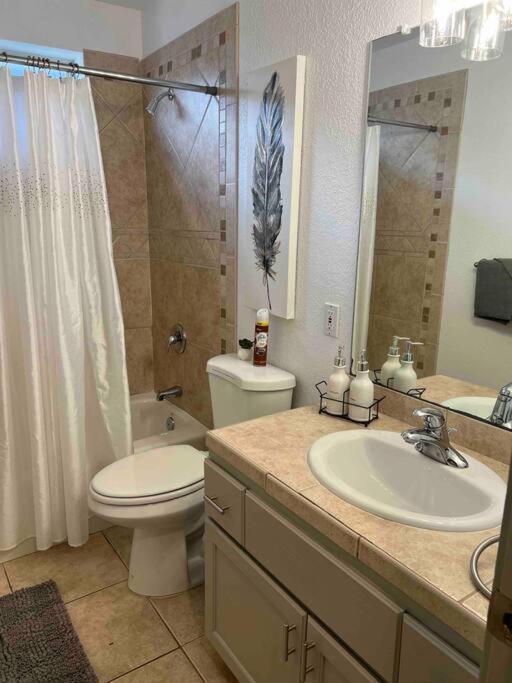 Spacious Getaway! Pool, Spa, Sleeps 9 Lake Havasu City Exteriör bild
