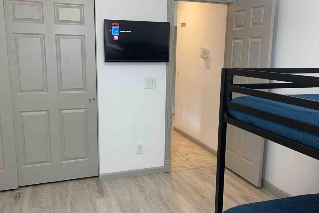 Spacious Getaway! Pool, Spa, Sleeps 9 Lake Havasu City Exteriör bild